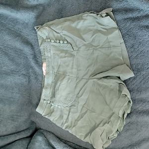 Elevenses Anthropologie sage green shorts size 4